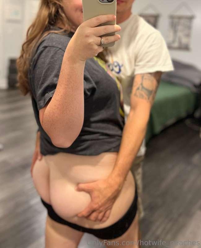 My good little cuck. Maybe for Valentine’s Day I’ll recreate..
