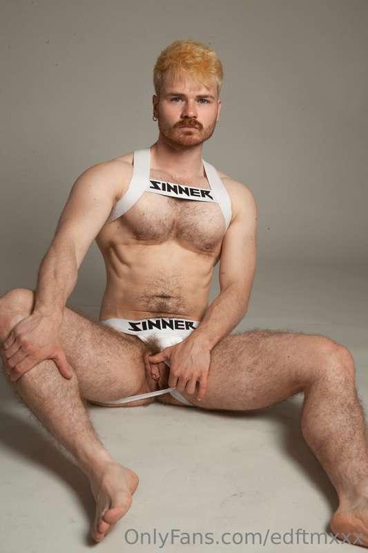 It's self-lubricating😏

📸 instagram.com/sinnerwear