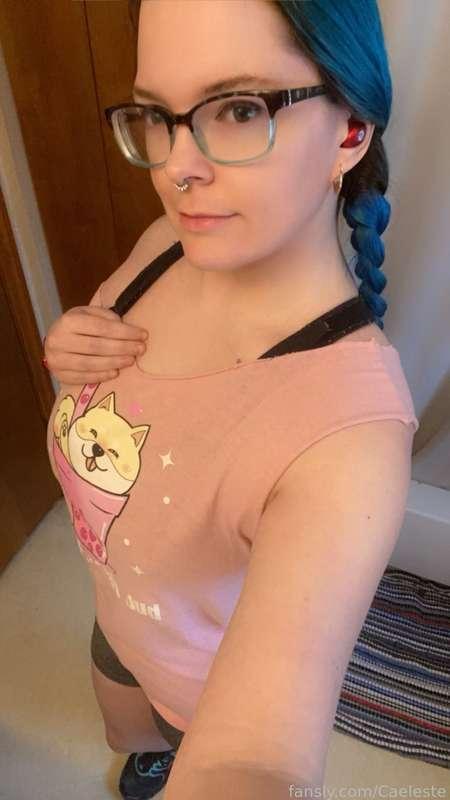 Doing a little better today. Still tough to get up and motivated but I’ve been doing it. #lactation #lactating #hucow #selfies #hugetits #naturaltits 
