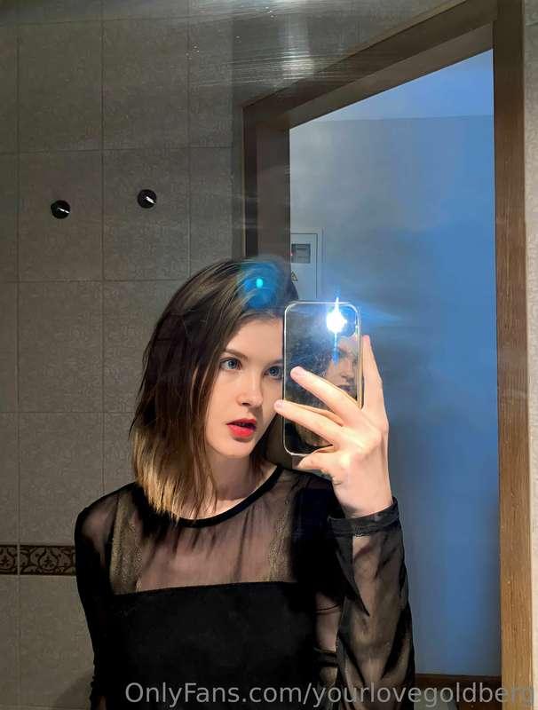 I take pictures in every bathroom. Let me into your😏