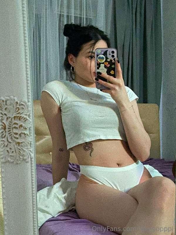 Hello sexy ;) I hope you're hungry today, because all evenin..