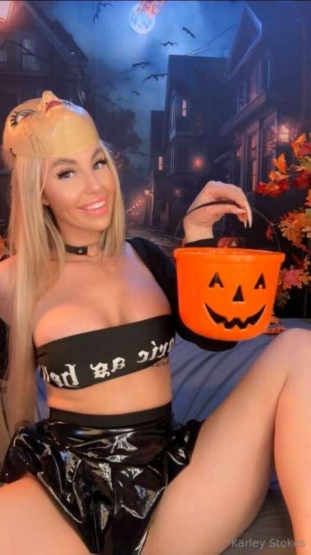 ✨🎃🧡 HALLOWEEN BASKET 🧡🎃✨ARE YOU READY TO GET SPOOKY WITH ME ..