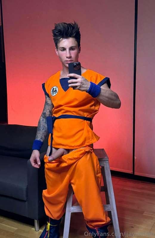 Can you find the Dragon Balls? 🎃💀🎃
Happy Halloween 😈