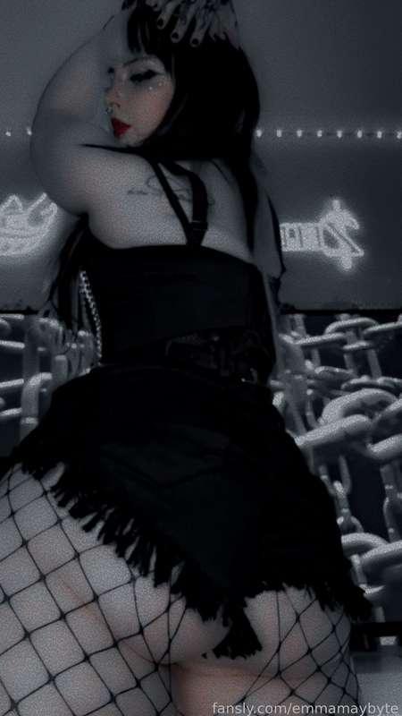 emmamaybyte image #23