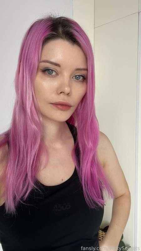 vikkysecrets image #1