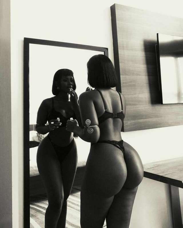 Mirror mirror on the wall tell me hu is the baddest naughtin..