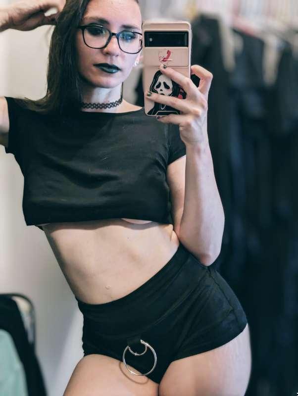 Try on Haul Stream this Friday!