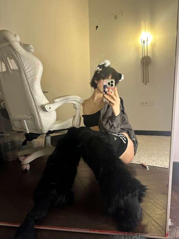 yoursmalldoll image #5