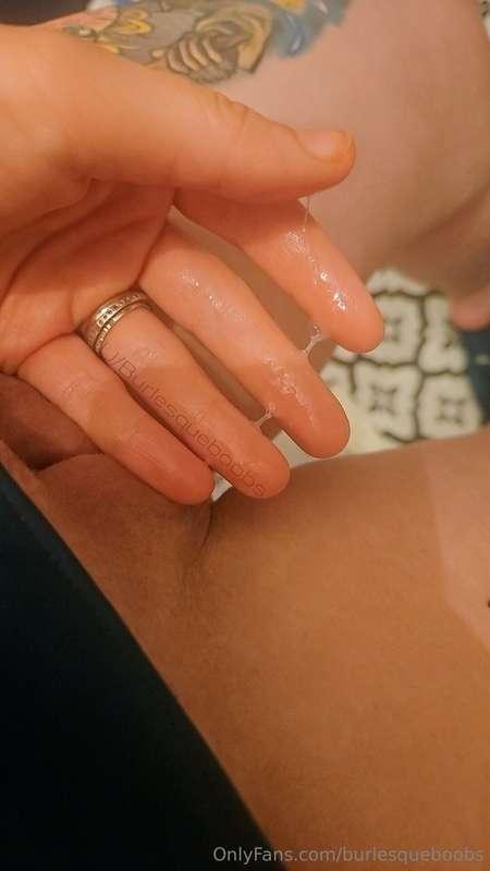 So, fucking horny this morning.... Send me dick pics to wank..