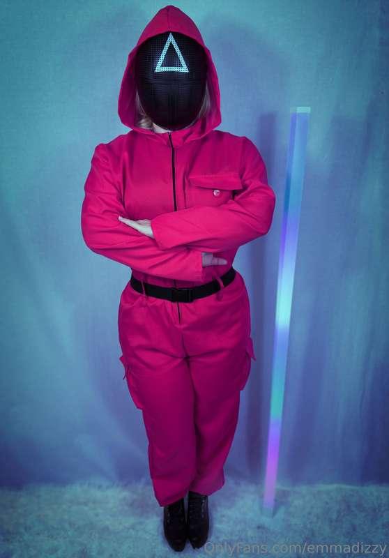 Find out what's underneath in your DMs 🤫