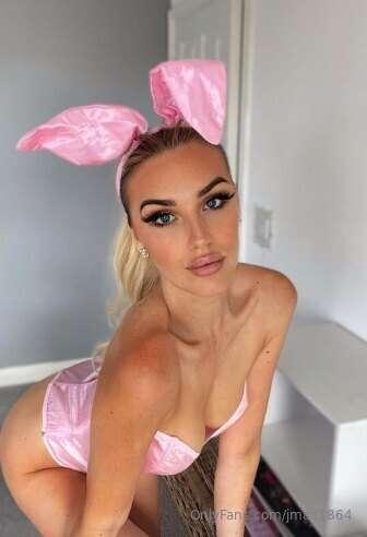 PAIGE FLORENCE… THE up and coming British model on onlyfans!..