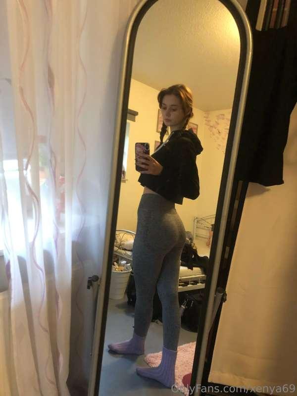 Wanna do some workout together? 😘