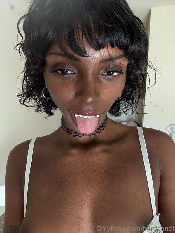 Dum little slut-cubus Here to drain you of all you have 🥛💦