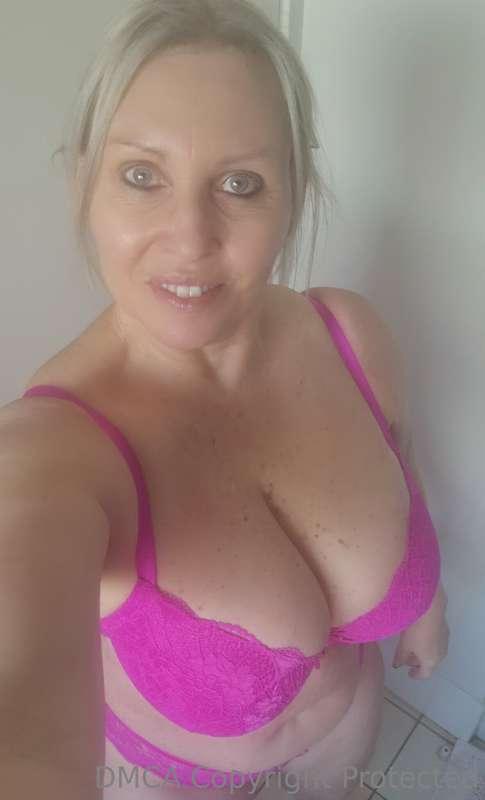 Beginning the week with a very bright start and full of posi..