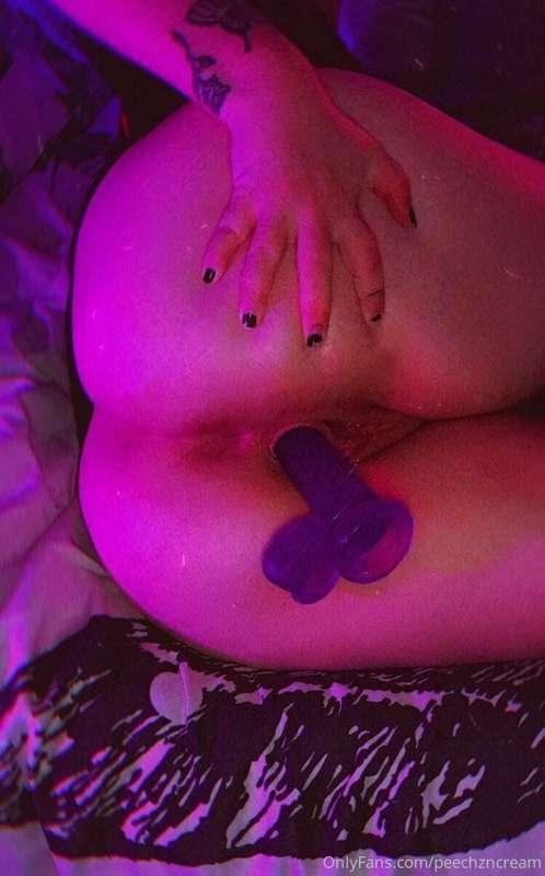 lazy day but make it fun 😈💦