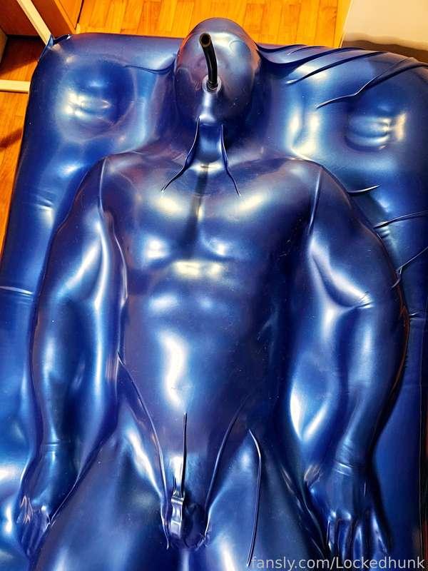 lockedhunk image #1