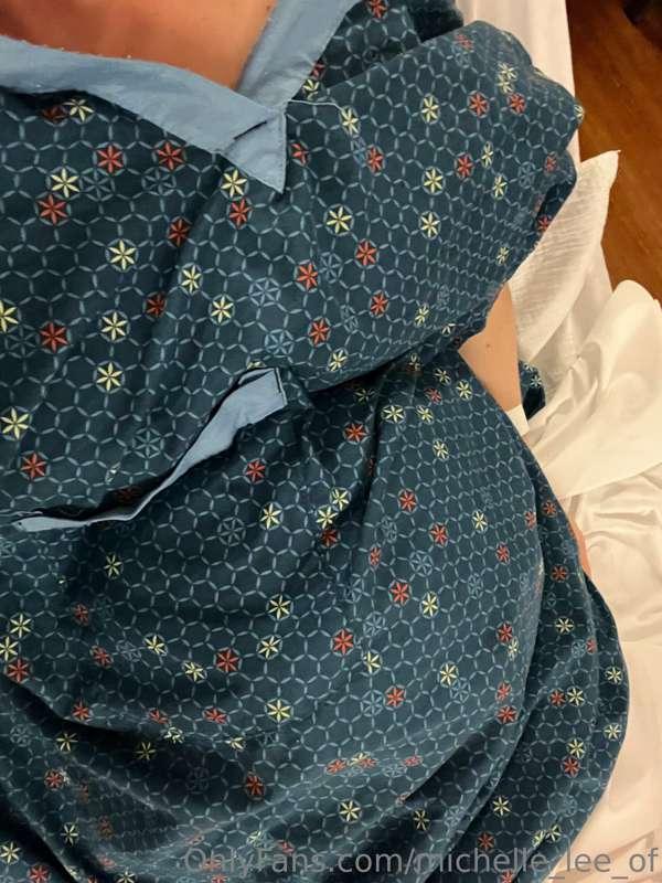 Baby is here, I’ll be back soon 😘