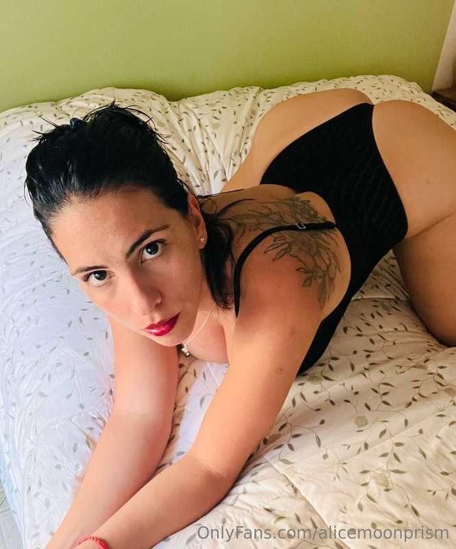 @BRUNETTEMILY@BRUNETTEMILYDo you think you can handle me? 🤯v..