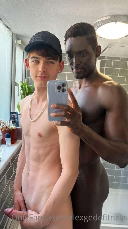Who wants to see us fck in the shower or bathroom? 😜 @mikey_..