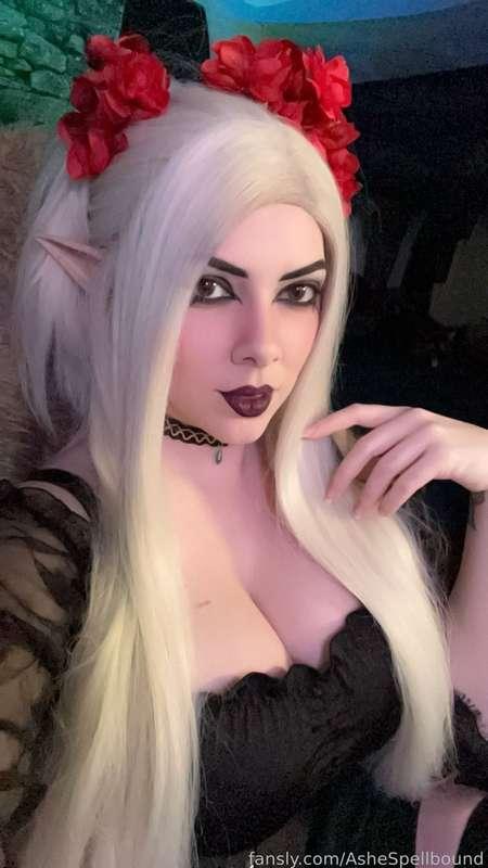 Live now!  https://www.twitch.tv/spellbound_ashe