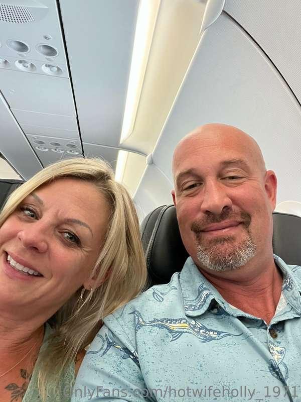 On our way ✈️   Desire Mexico🇲🇽 
Ready for some naked fun🔥🔥🔥