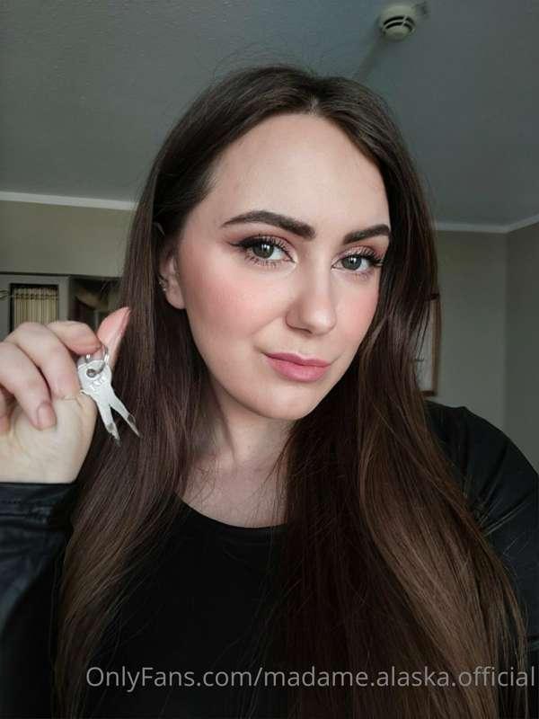 I locked my sub up yesterday 😈😈😈