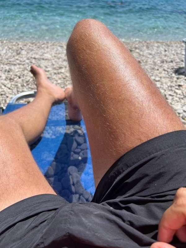 What a hot day🔥 
DM me for some action 💦💦