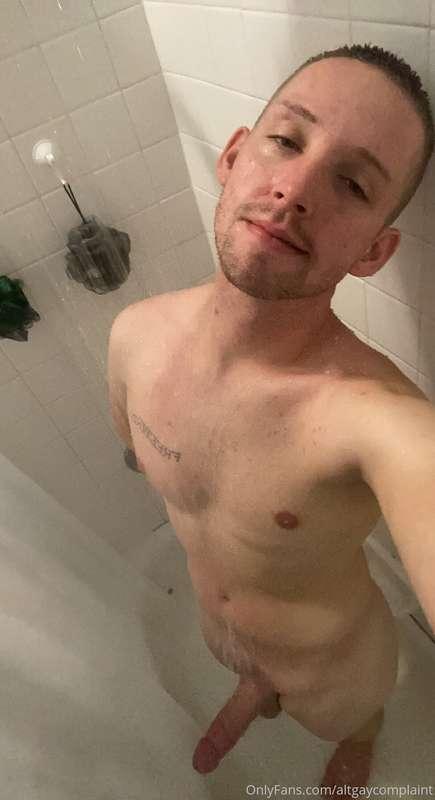 Always a naught boy in the shower 😈🚿 😈