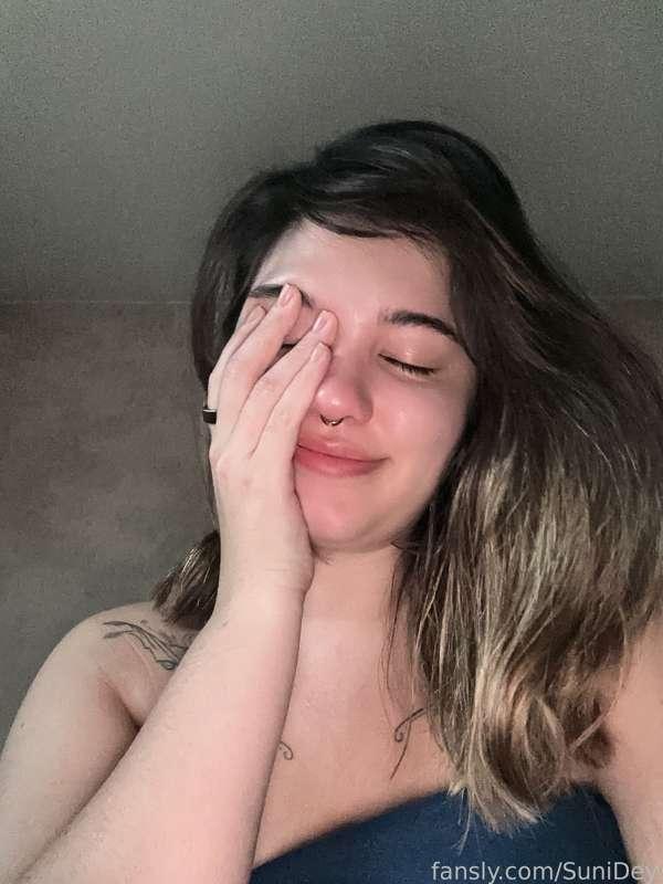 Me waking up this morning after playing pokemon all day. I’m so happy 🥰