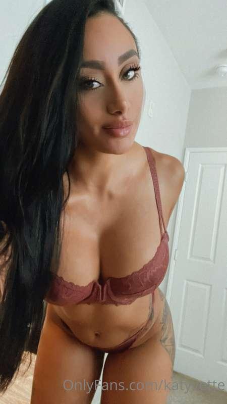 Want a better view? Then I suggest checking your messages 😈