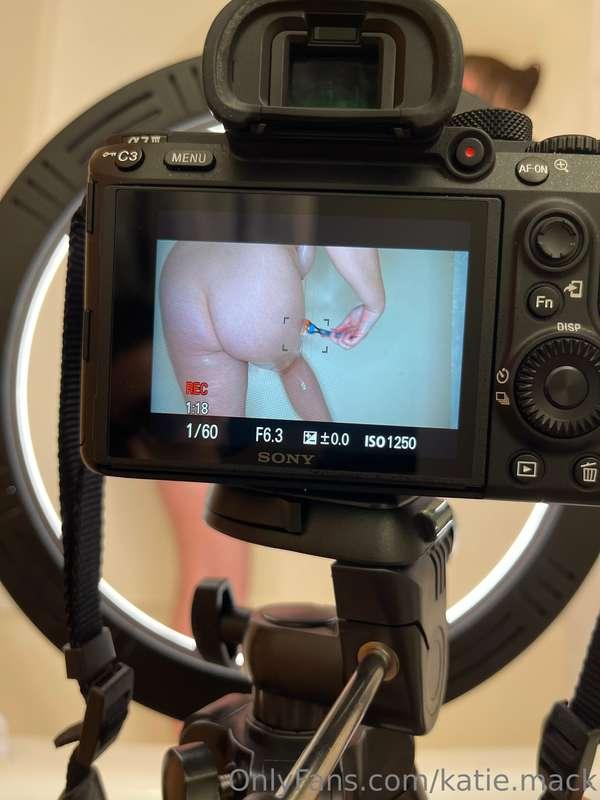 Getting ready film some new content tonight ❤️😘