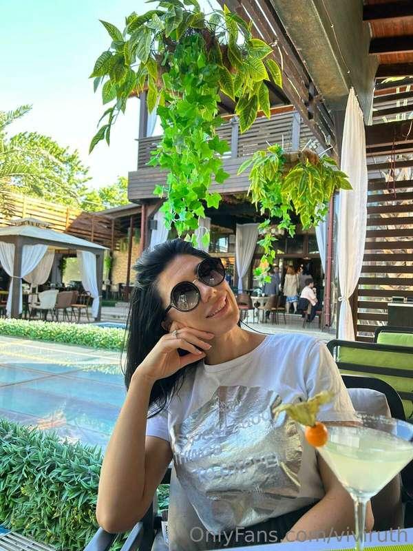 Enjoying this sunny Saturday! Whats plans do you have for to..