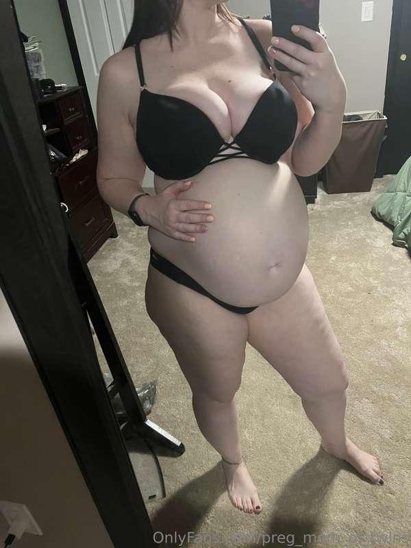 Starting off the month right! Bikini try on and showing off ..
