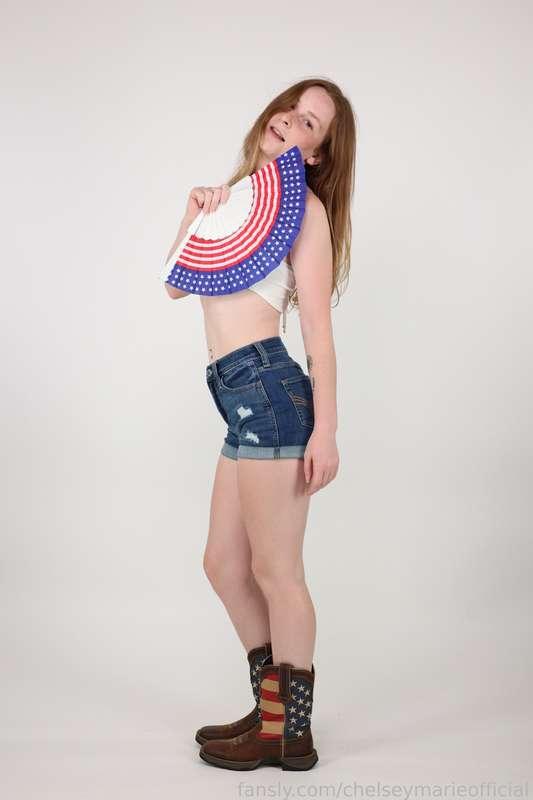 chelseymarieofficial image #9