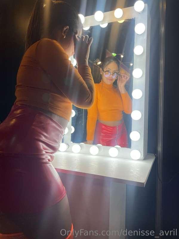 Dressed as Velma... it's my turn to uncover the mystery, hel..