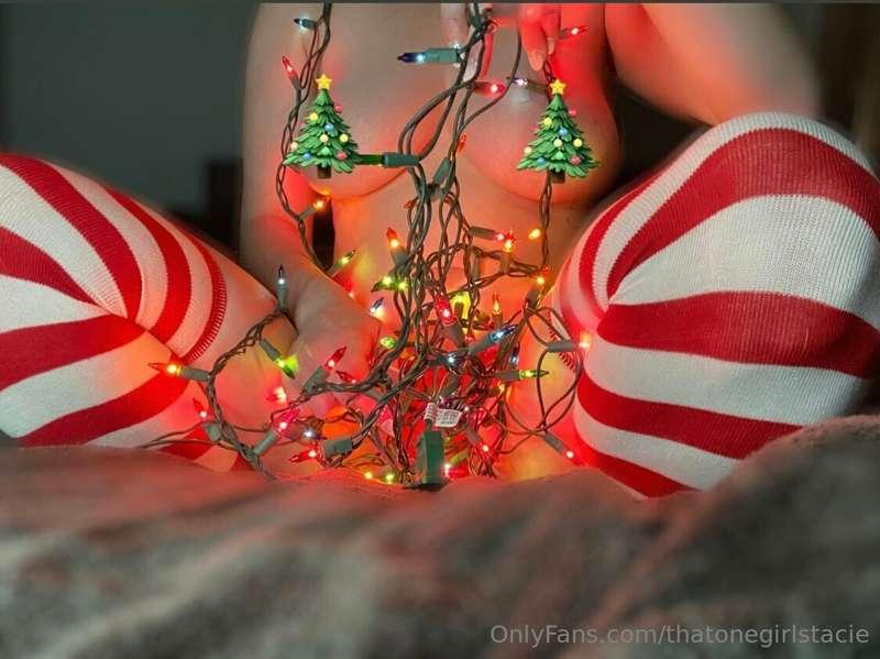 The third day of Christmas, I was all tied up. 😈