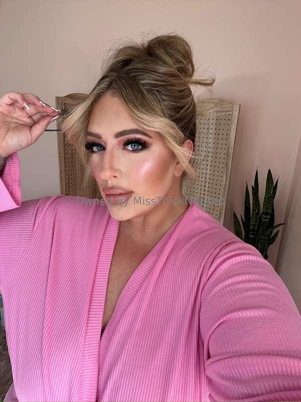 Don’t be surprised baby it’s just me 👅