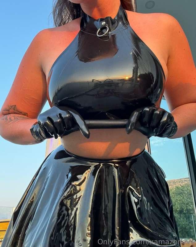 Swipe 😉 every photo will make your cage feel tighter