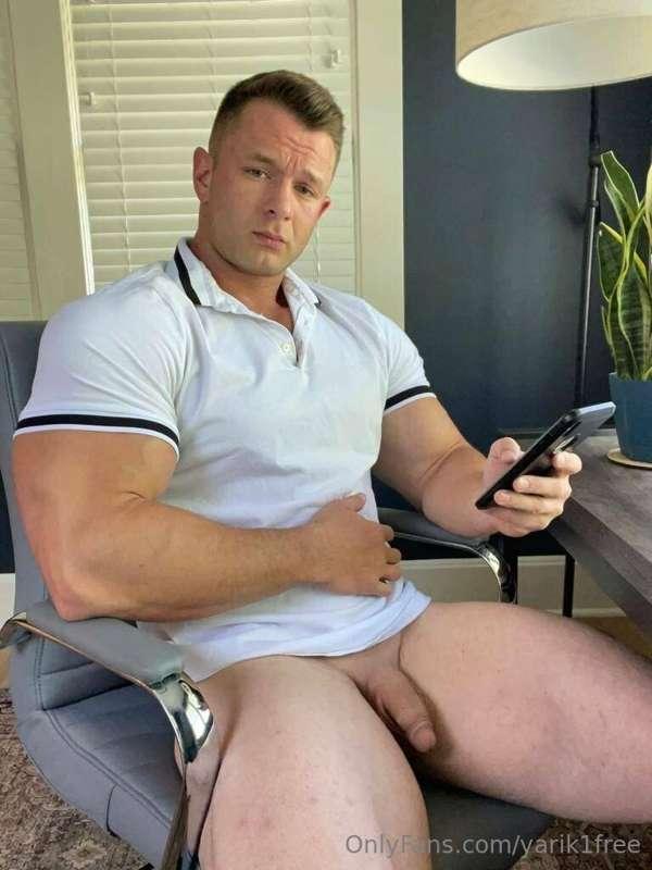 FOLLOW STEELS @STEEL FREE PAGE‼️👇🏼 
https://onlyfans.com/ste..