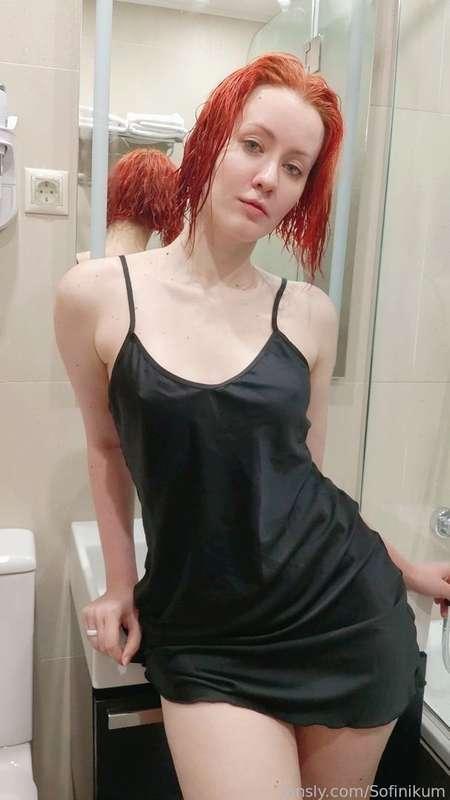 Good morning, sunshine ~ 
How do you like my new nightgown?


