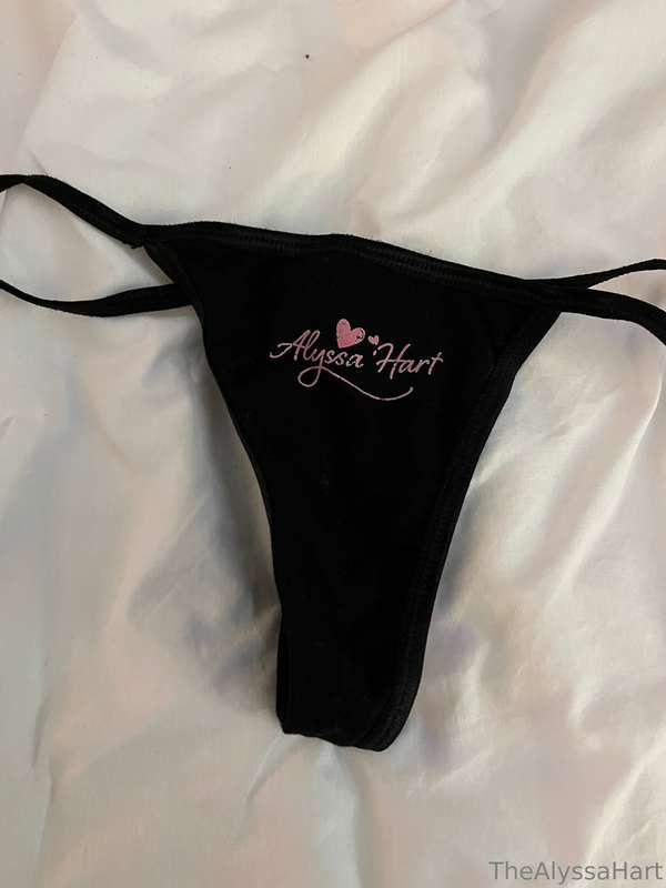 Want to buy a pair?  https://linktr.ee/TheAlyssaHart