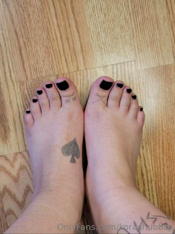 I've been told I have "really nice feet for a fat girl" and ..