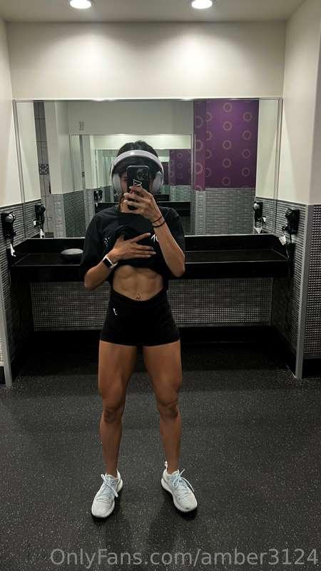 Abs and humpday!!!!