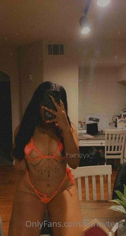 CHECK UR DMS 💗 IM HORNY & ONLINE RN 💦