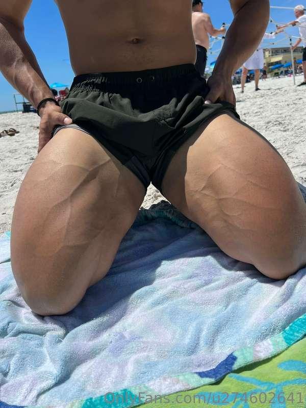 Quads poppin at the beach today 😏