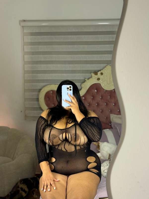 I love this lingerie set soo much, it suits my tits so much!..