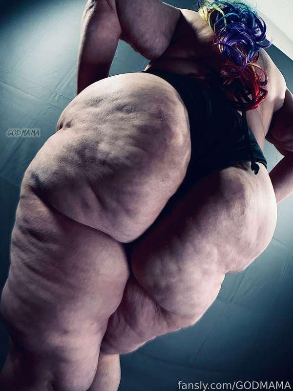 𝙈𝘼𝙈𝘼 𝙊𝙁𝙁𝙀𝙍𝙎 𝙔𝙊𝙐 𝘼 𝙃𝙐𝙂𝙀 𝘿𝙀𝘼𝙇

#FYP #FAT #BBW #SSBBW #big #ass 