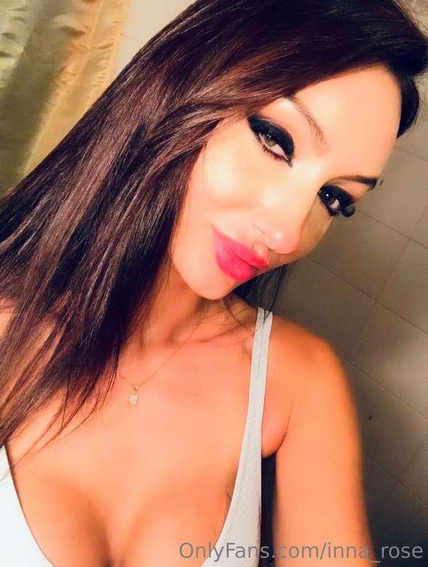 Do you like Albanian beauty?🇦🇱❤️🌹 Have a nice weekend 🥰🥰🫶