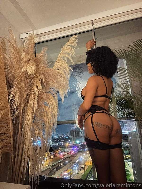🙈♥️🥵 Disfrutas ver mi culo también? 🍑😈🙊  🙈♥️🥵 Do you enjoy s..