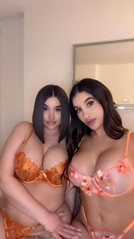 Grab a handful of each 🙌🏾 Squeeze these juicy tits ! 